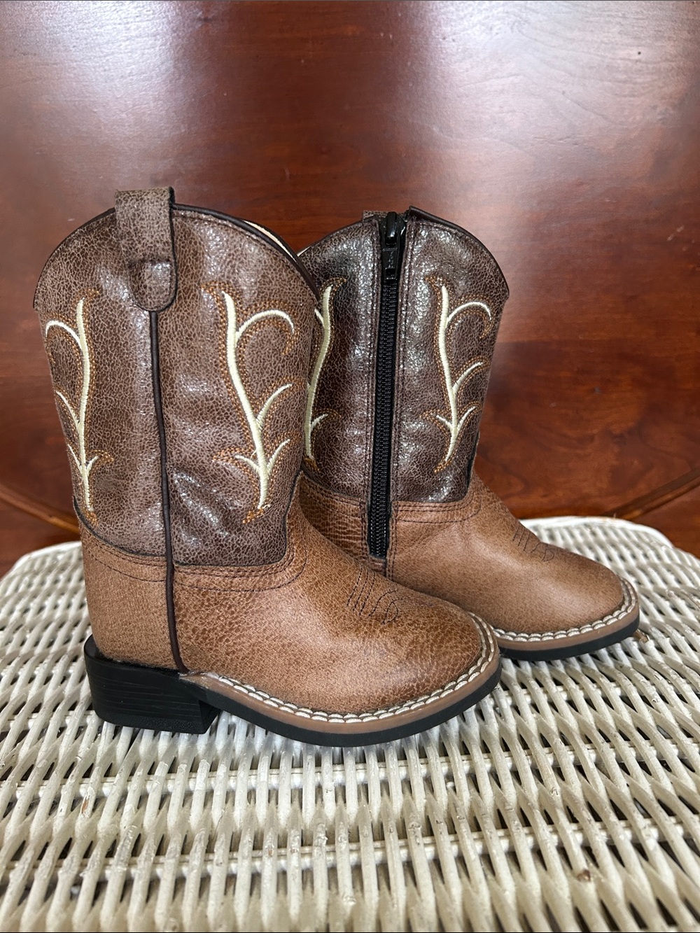 Old West toddler boots, 5.5D